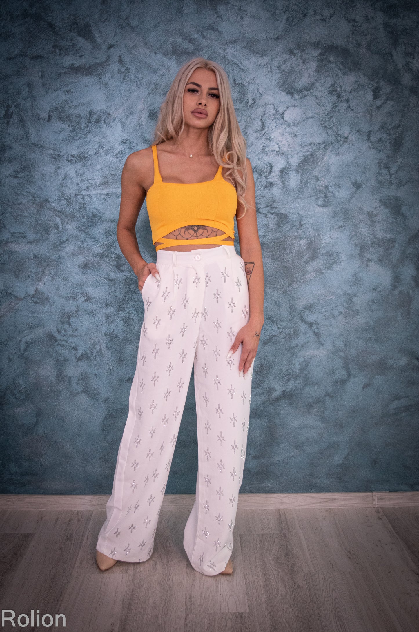 Pantaloni Damă Albi cu Talie Înaltă și Detalii Strălucitoare